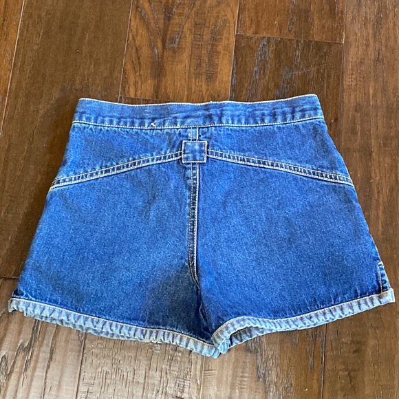 Josie and the Pussycats vintage denim shorts size 6/6X great condition - Picture 2 of 10